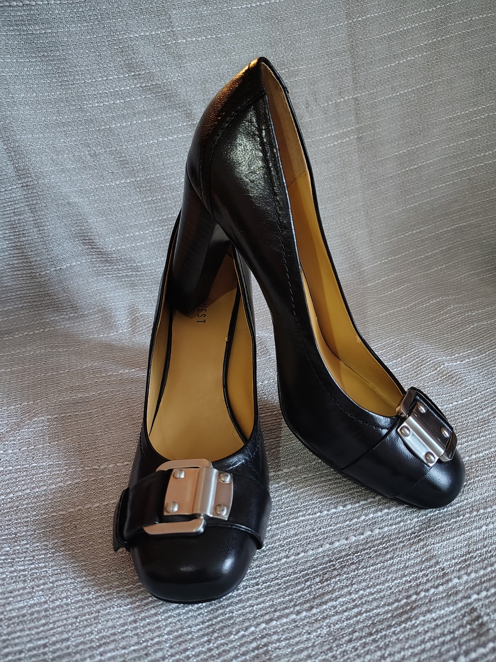 Nine West Black Leather Buckle Pumps Block Heel Size 8M